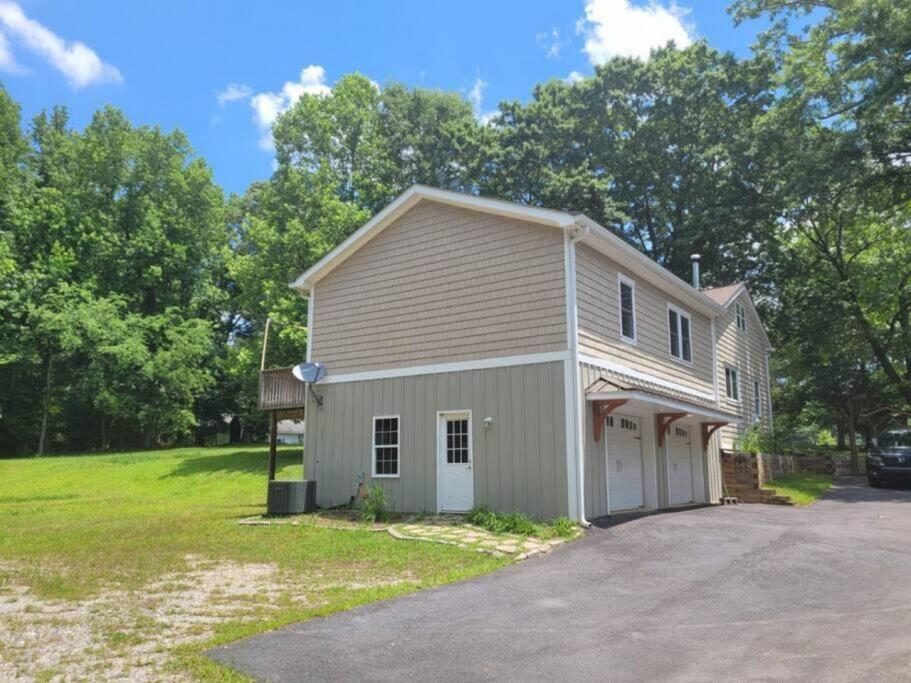 Quiet Country Farmhouse Villa Suwanee Exterior photo