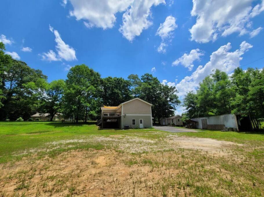 Quiet Country Farmhouse Villa Suwanee Exterior photo